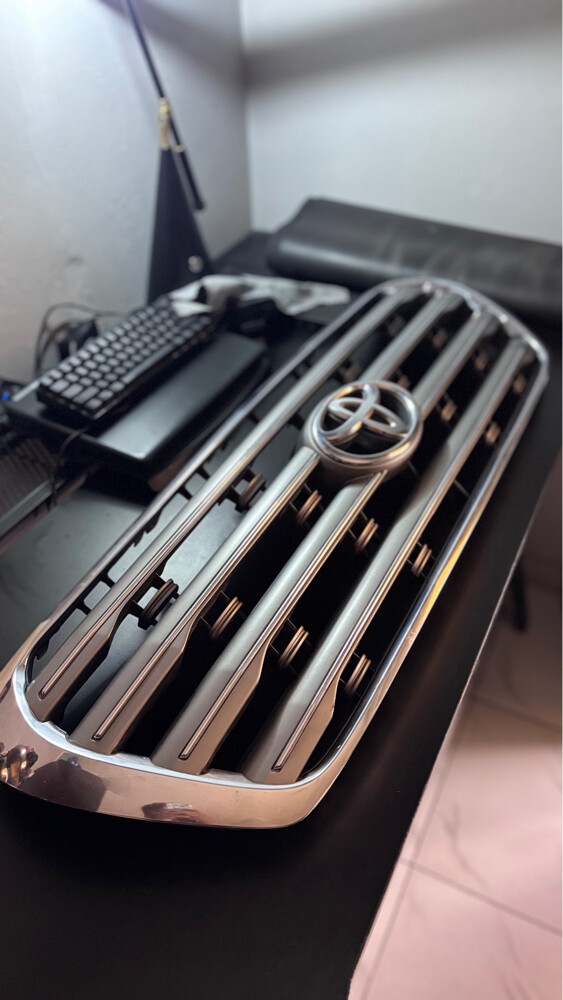 Land Cruiser 2011-2015 grille - 3