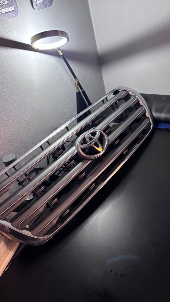 Land Cruiser 2011-2015 grille - 10
