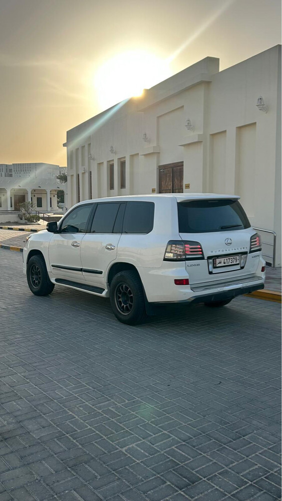 Lexus lx2011 - 6