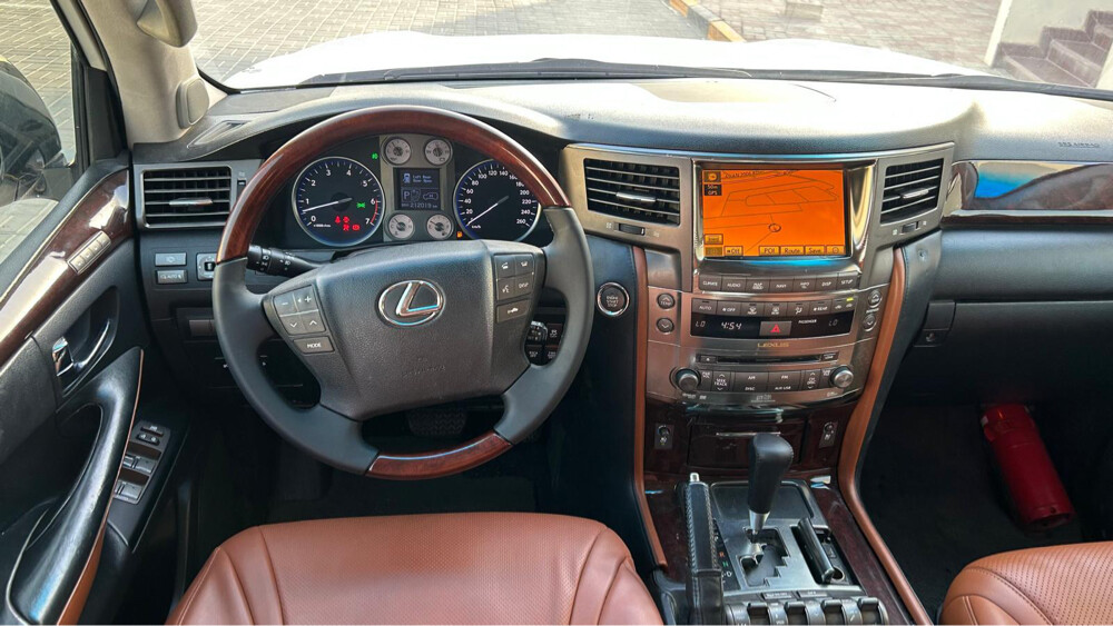 Lexus lx2011 - 5