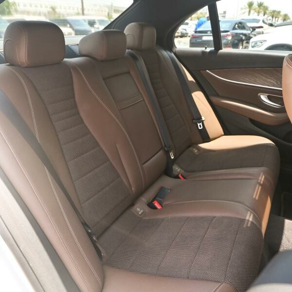 Mercedes E 200 2020 - 9