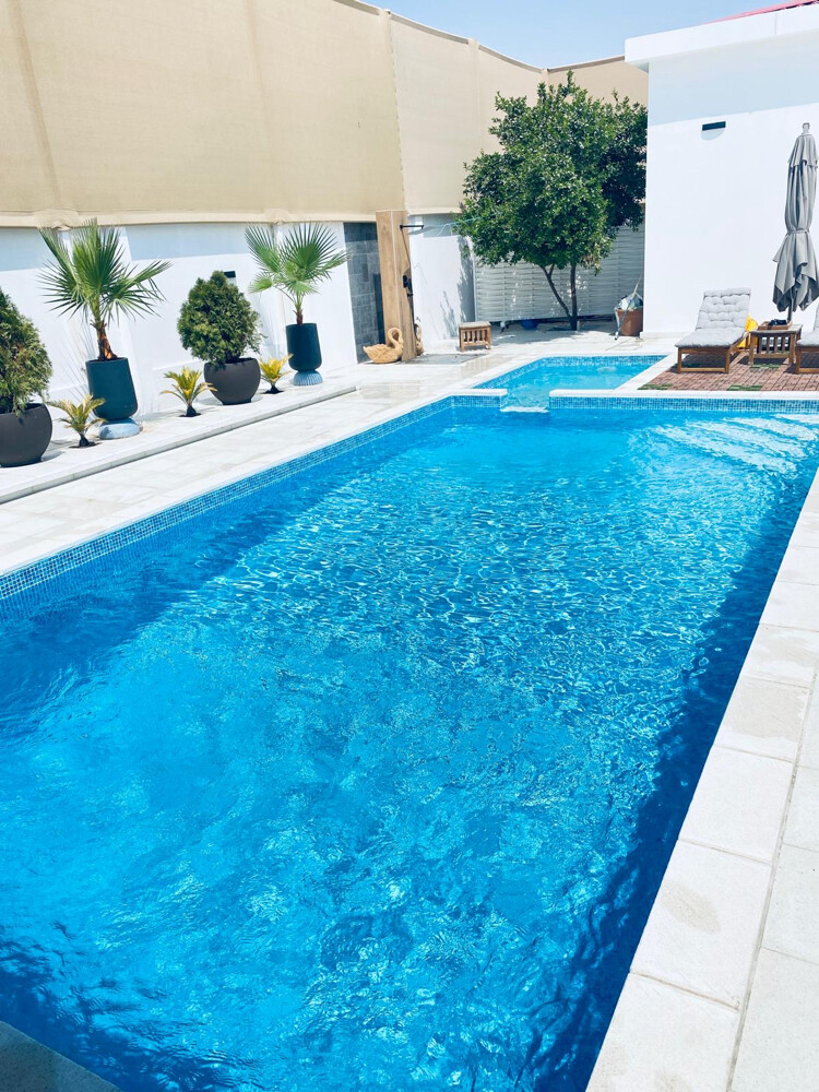 Golden Pitt Swimming Pools - 1