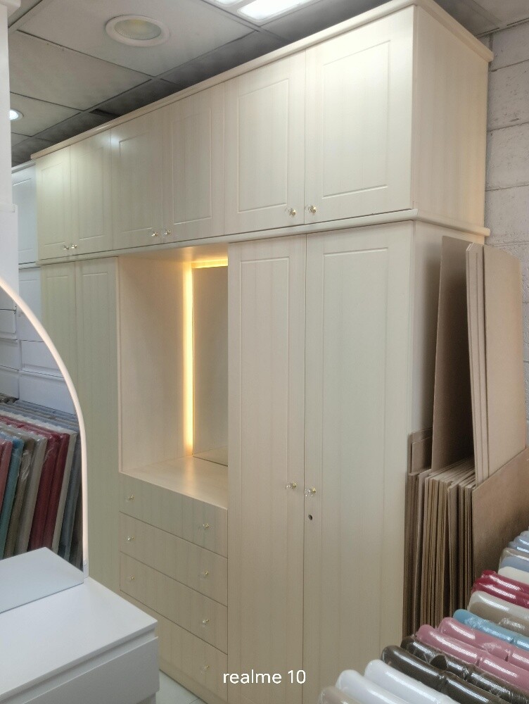 AL HARFA SHOWROOM - 9
