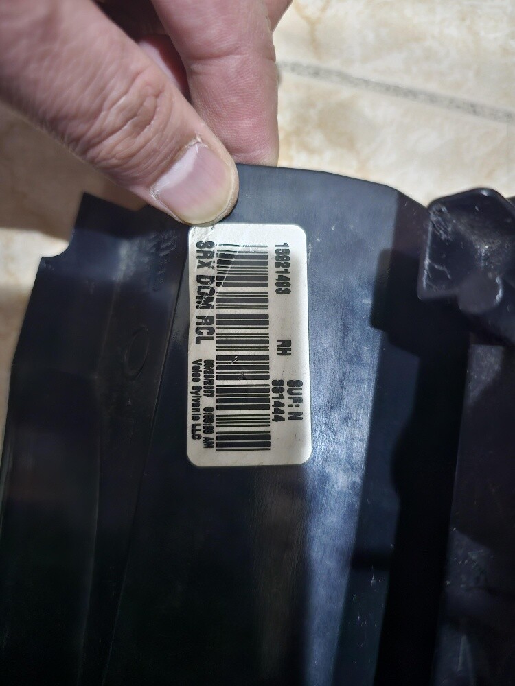Brake Light for Cadillac SRX - 1