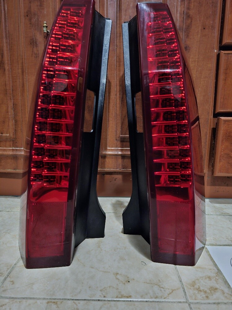 Brake Light for Cadillac SRX - 4