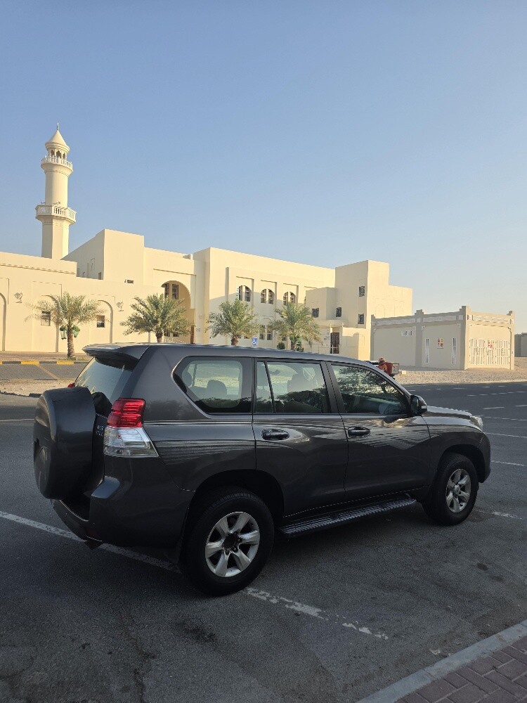 Toyota Prado 2011, 6 cylinder CLEAN - 1