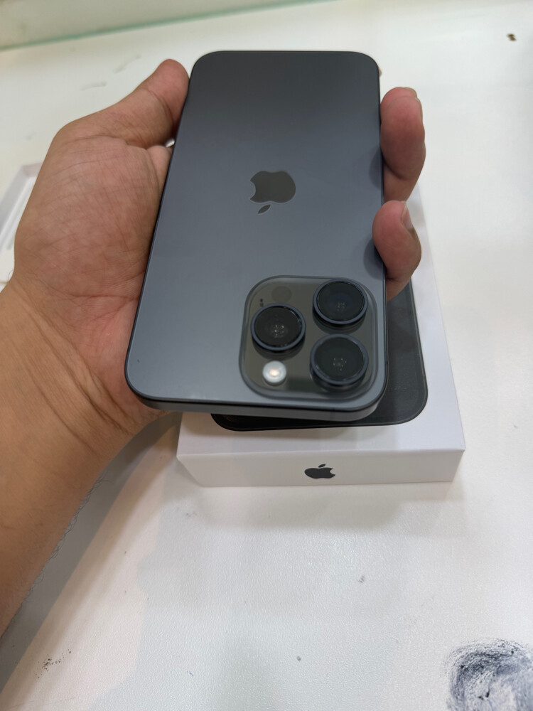 Iphone 15 Pro Max - 5