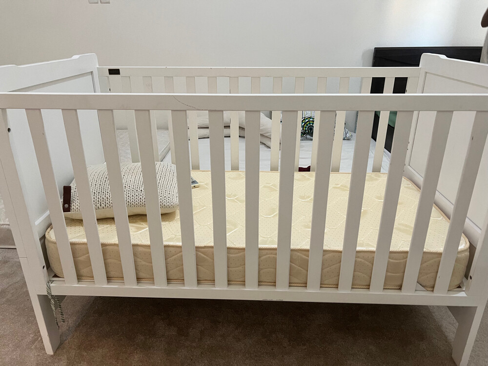 baby bed  - 1