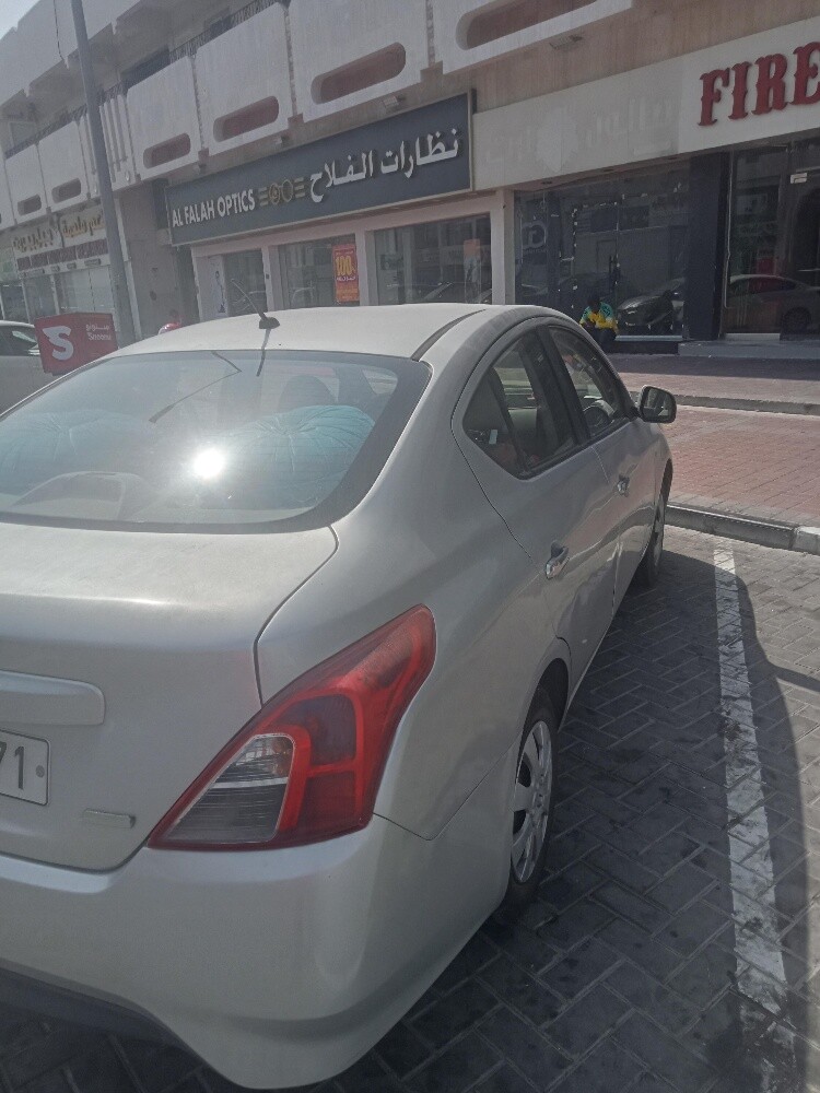 Nissan sunny 2016 - 4
