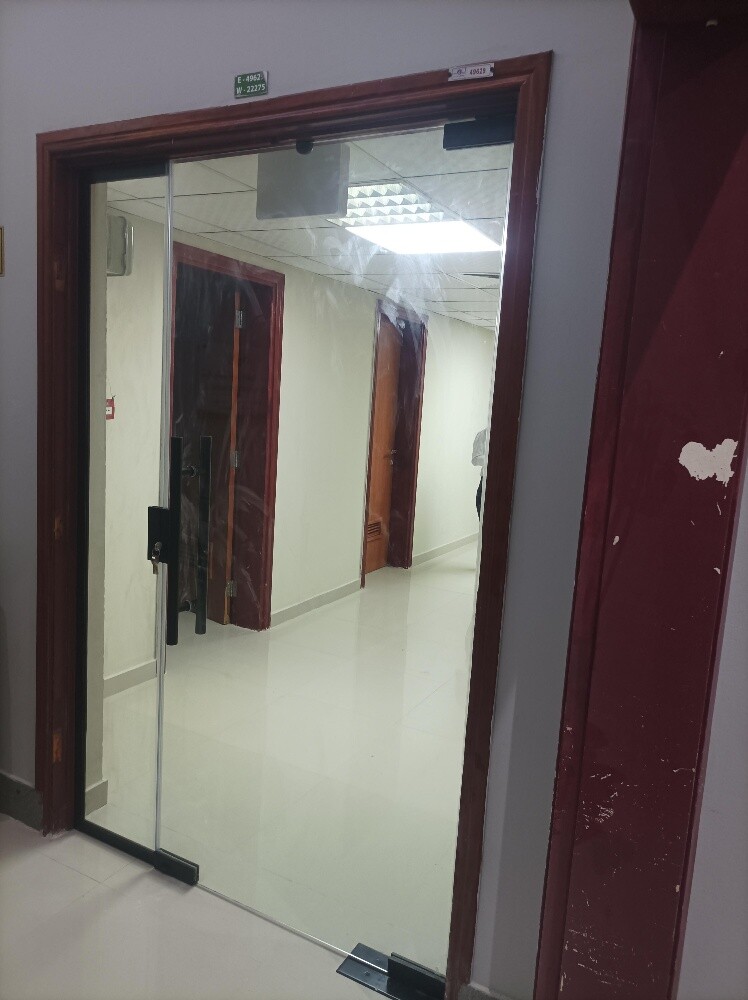 Modern office partition work - 1