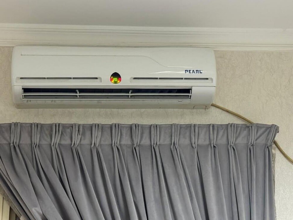 Air conditioner maintenance, instal - 1