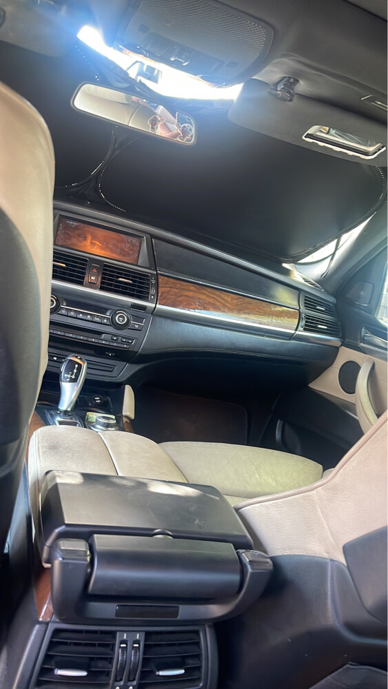 BMW - 7