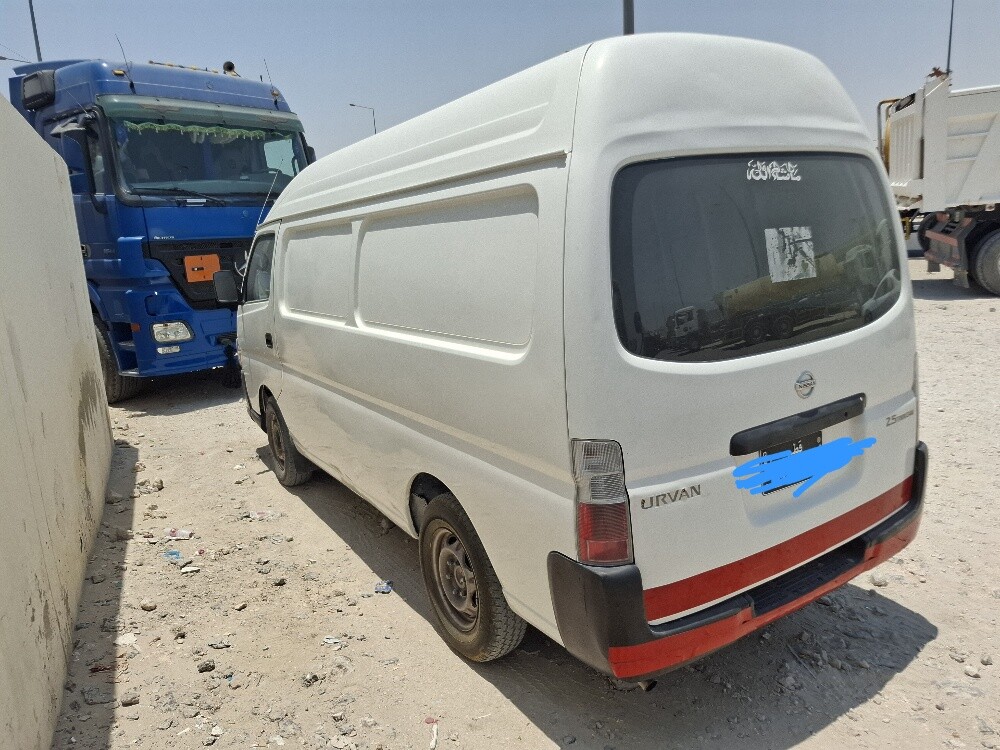 Nissan Urvan - 3