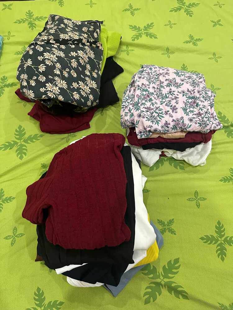 Teenage clothes 25pcs - 1