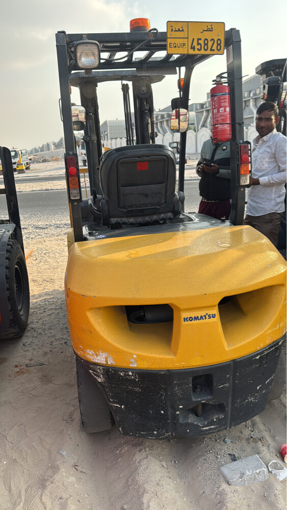 forklift 3 ton 4:70 meter hight  - 1