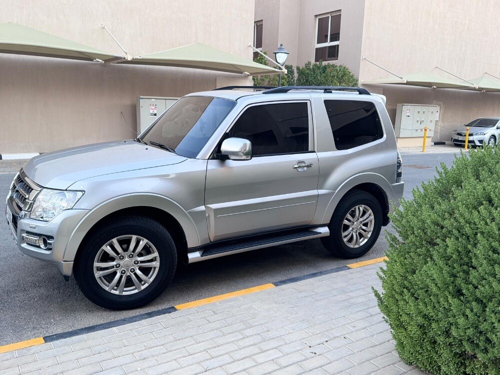 باجيرو 3.8 باب واحد 2022 وكالة - 2
