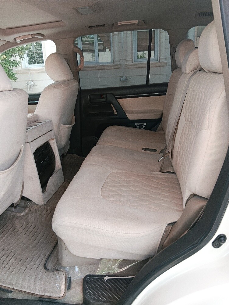 Toyota Land Cruiser - 6