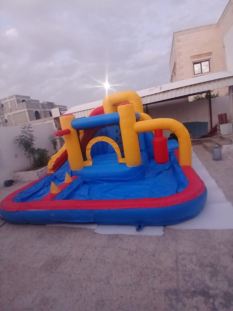 Slide, bounce and swimming pool - 19