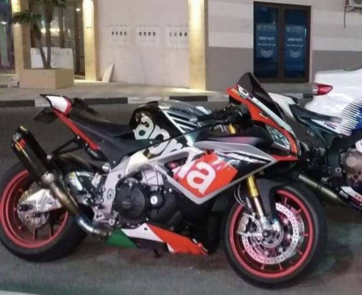 Aprillia RSV4 RFLE - 2