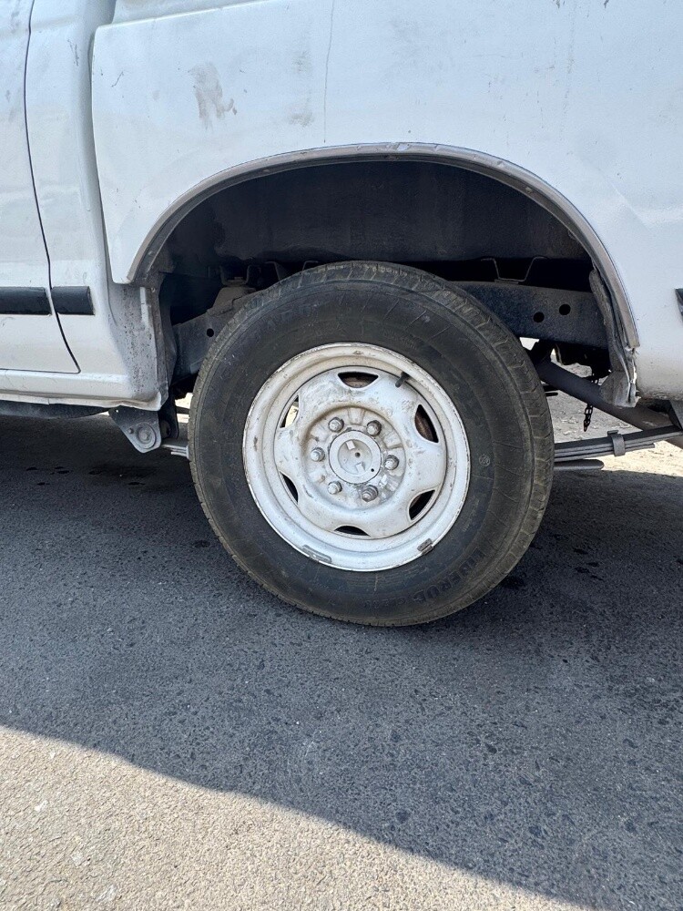 Nissan Pickup Double cabin 2008 - 11