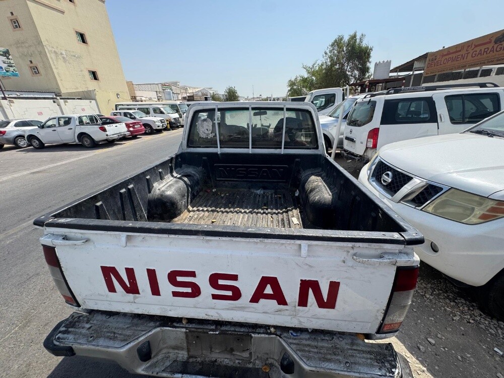 Nissan Pickup Double cabin 2008 - 6