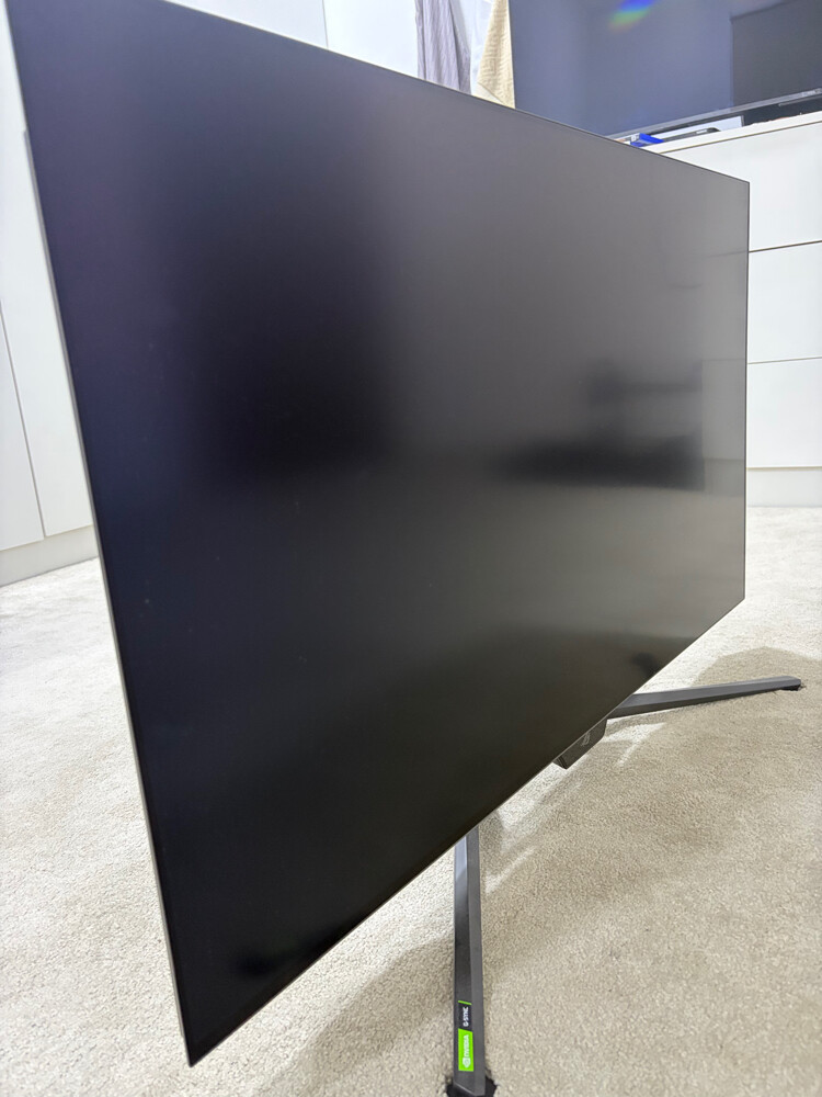 ASUS game monitor 4K OLED - 11