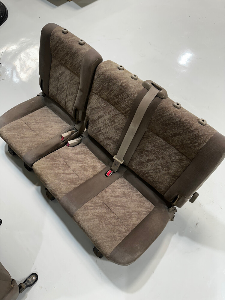 Land Cruiser seats - 3