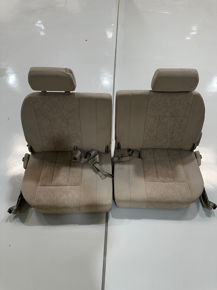 Land Cruiser seat for  - 1