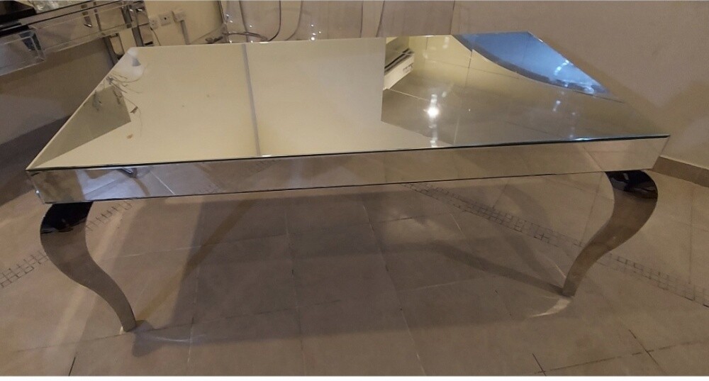 Dinning table from The One - 1