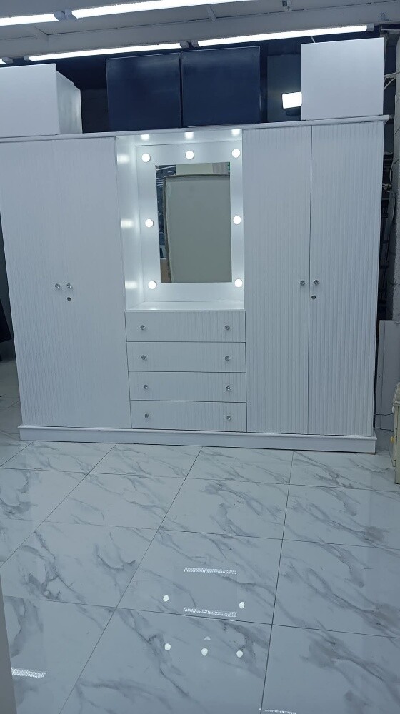 6 Door cabinet available - 2