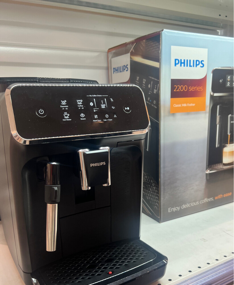 Philips 2200 Series Espresso Machine with LatteGo – Like New - 1