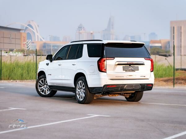 GMC Yukon AT4 - 6