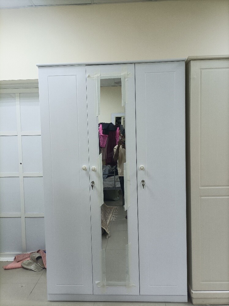 4 Door cabinet available - 5