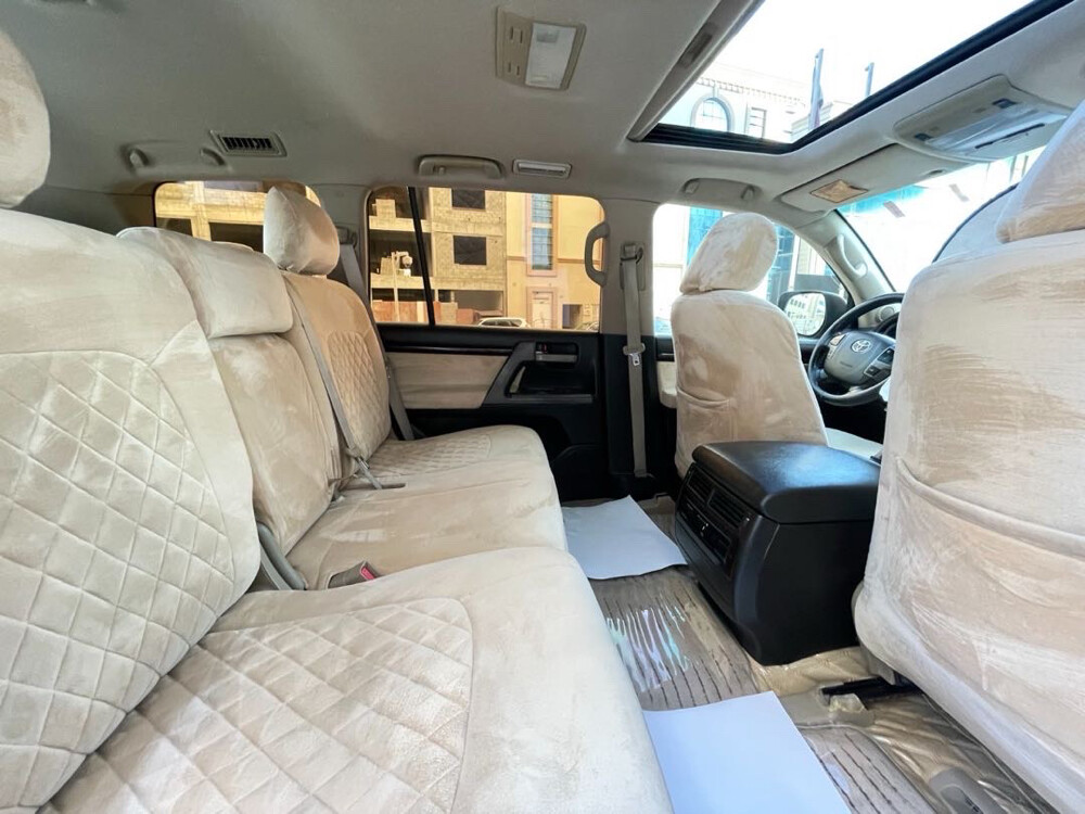 Toyota Land Cruiser VXR 2009    - 16