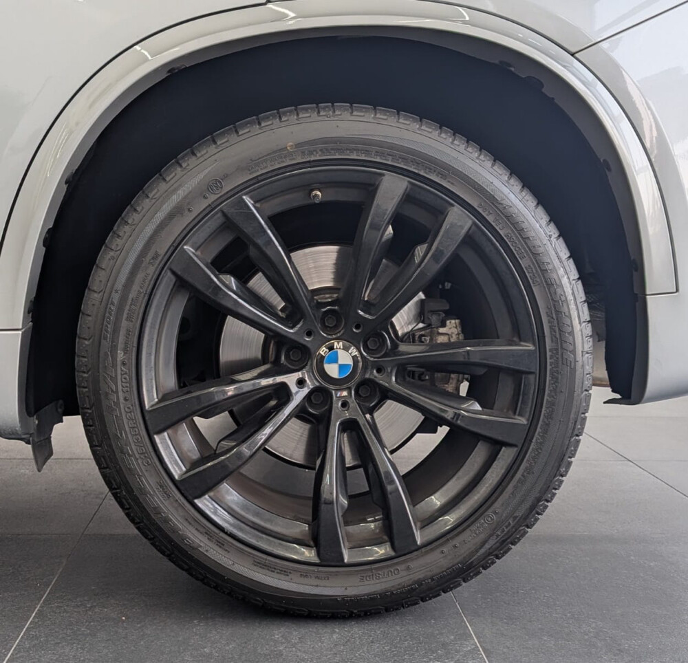 2017 BMW X5 40i - 11