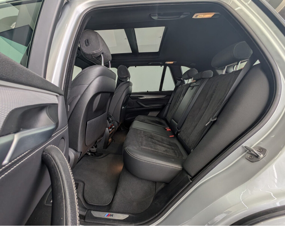 2017 BMW X5 40i - 10