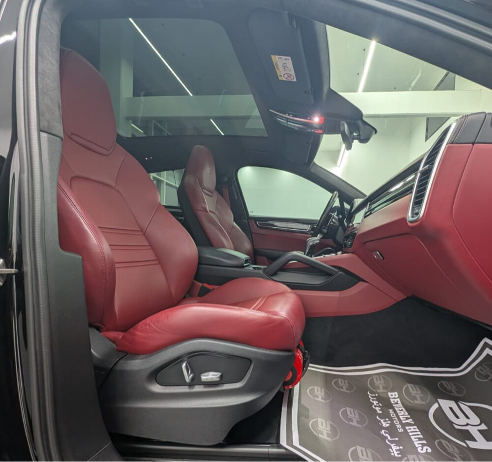 2021 Porsche Cayenne GTS - 11