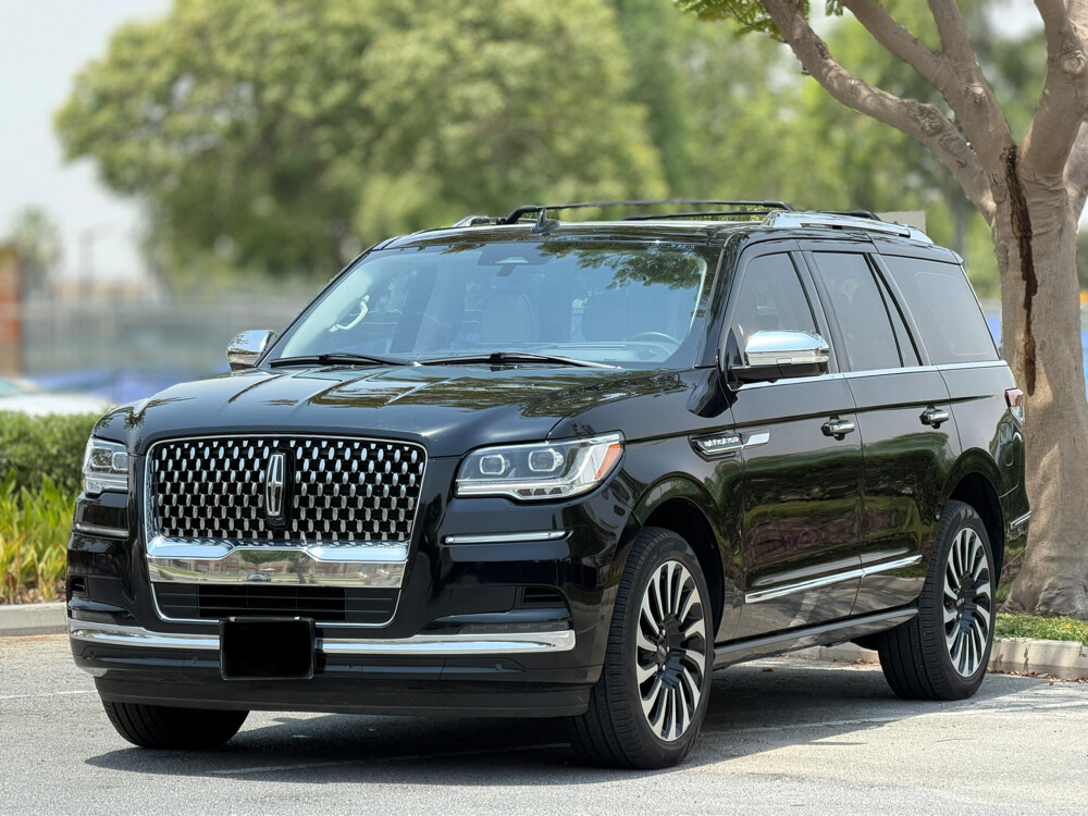 Lincoln Navigator - 1