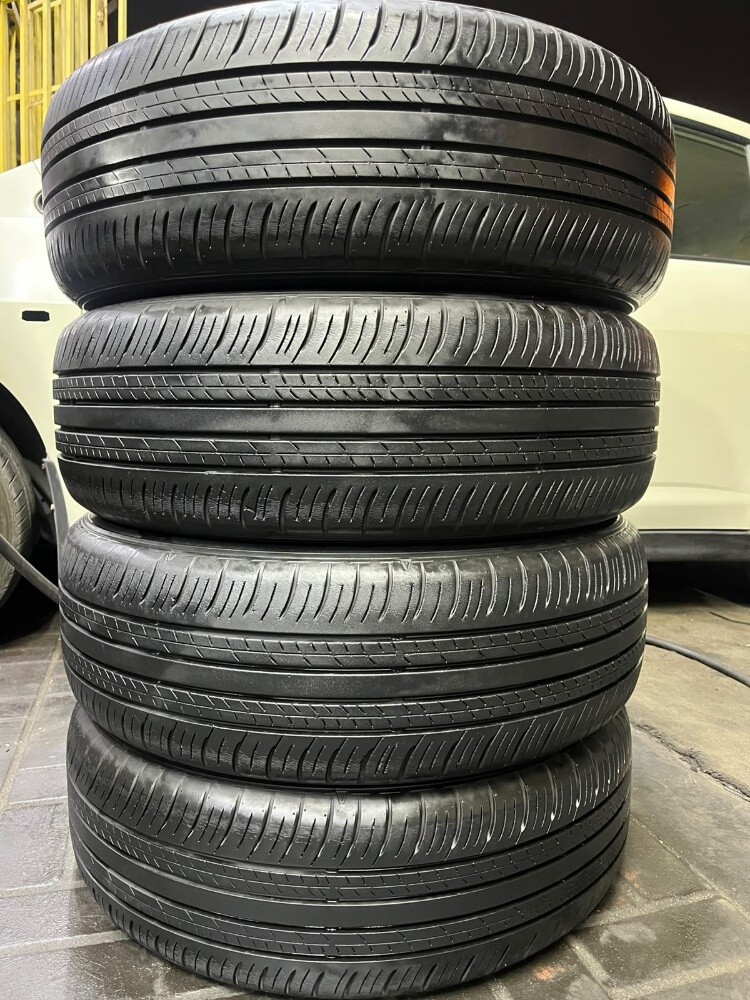 215-60-17,,,,,Dunlop brand - 9