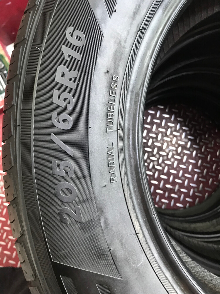205/65R16 - 4
