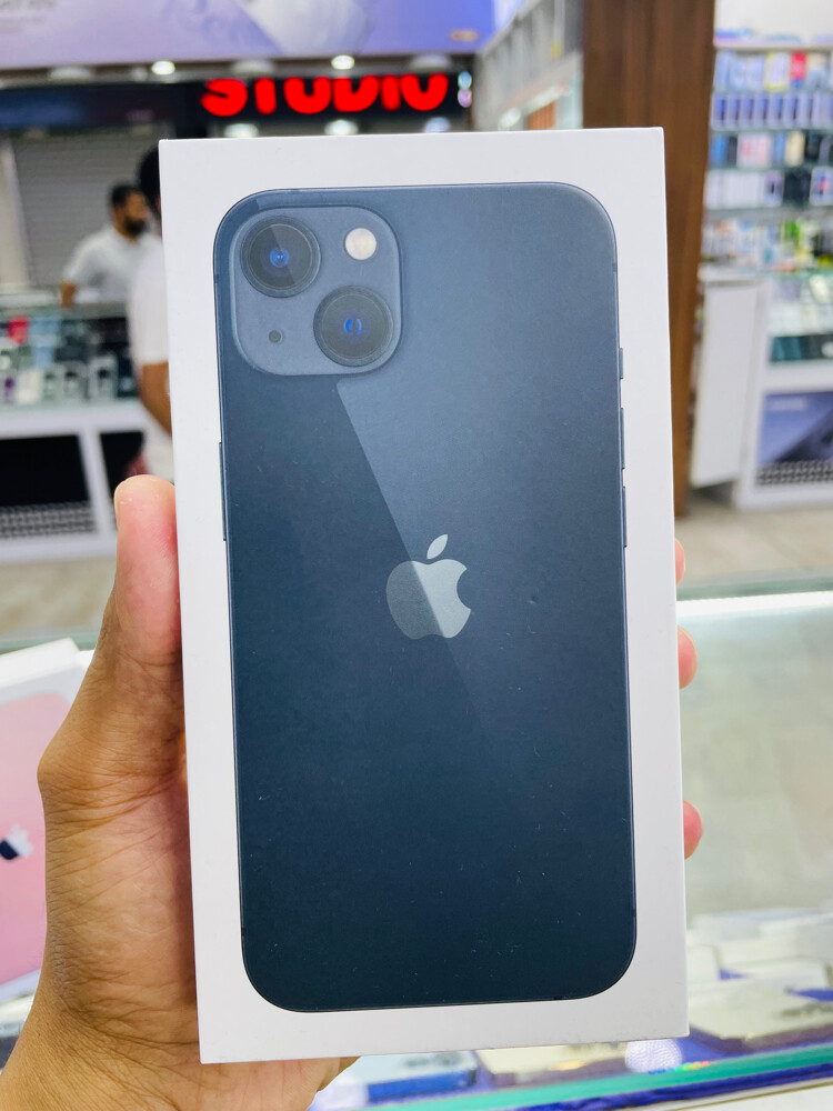 iPhone 13 ..128 GB .. new condition - 3