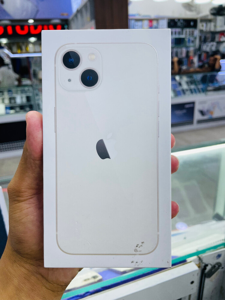 iPhone 13 ..128 GB .. new condition - 6