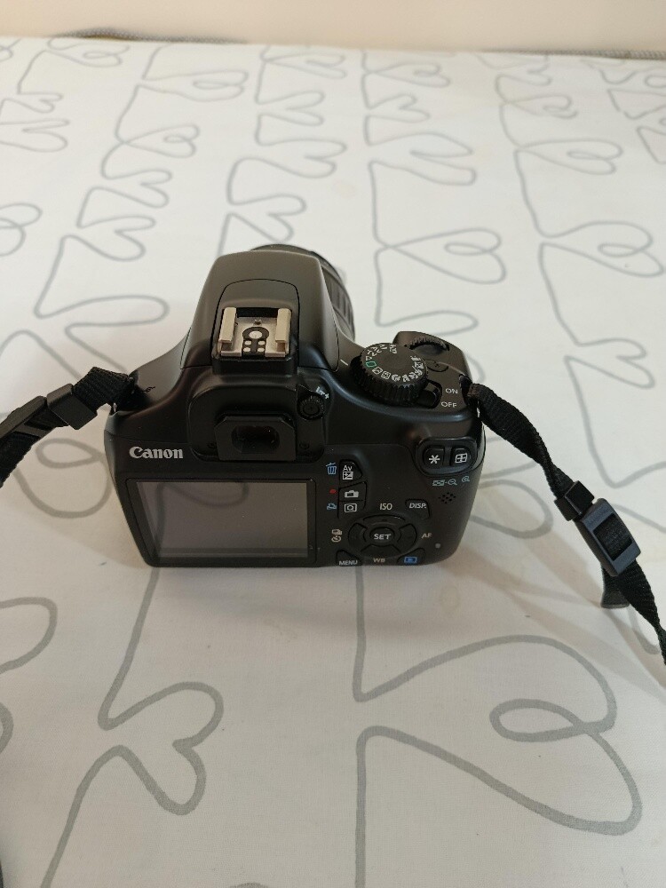 Canon EOS 1100D - 3