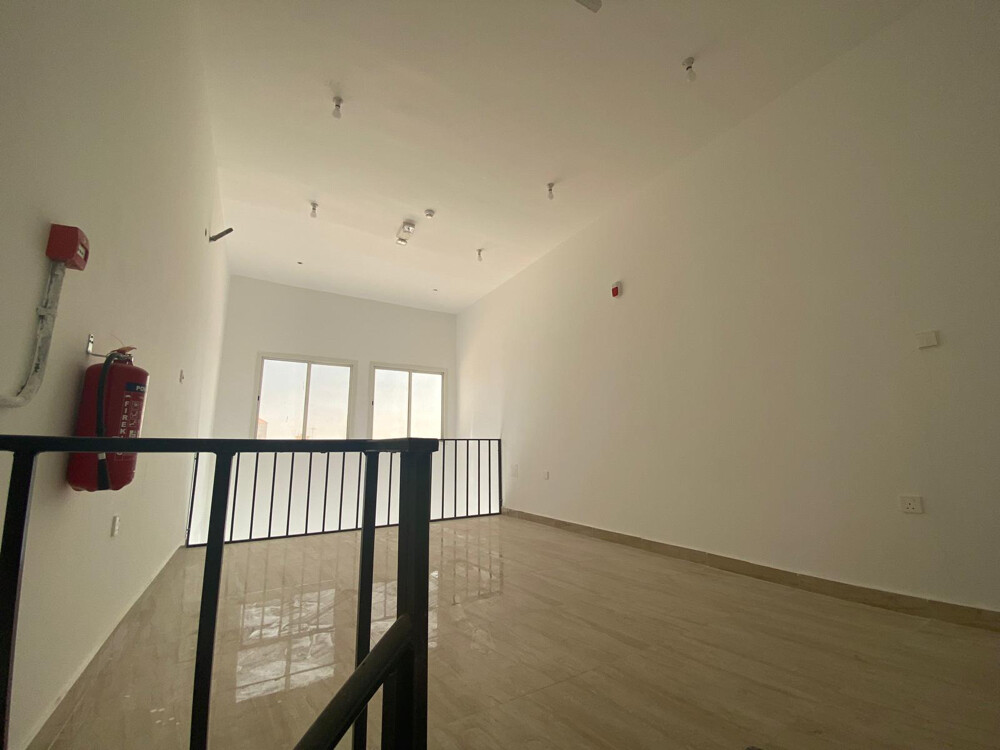 للايجار محل ميزانين  - 5
