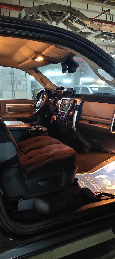 Dodge Ram 1500 4x4 - 8
