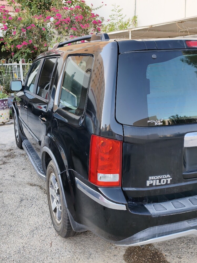 Honda pilot black - 4