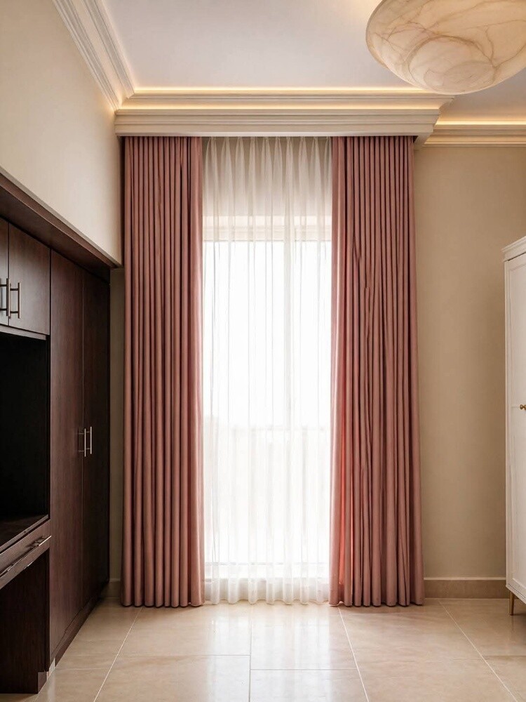 CURTAIN, CARPET,WALLPEPER, SOFA. - 12