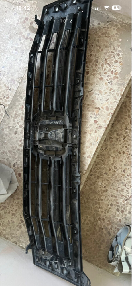 honda original front grille - 2