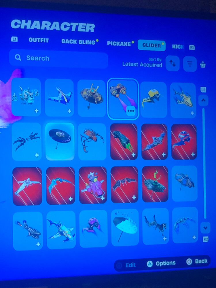 سوني و حساب فيه اشياء فورت و روكت - 25