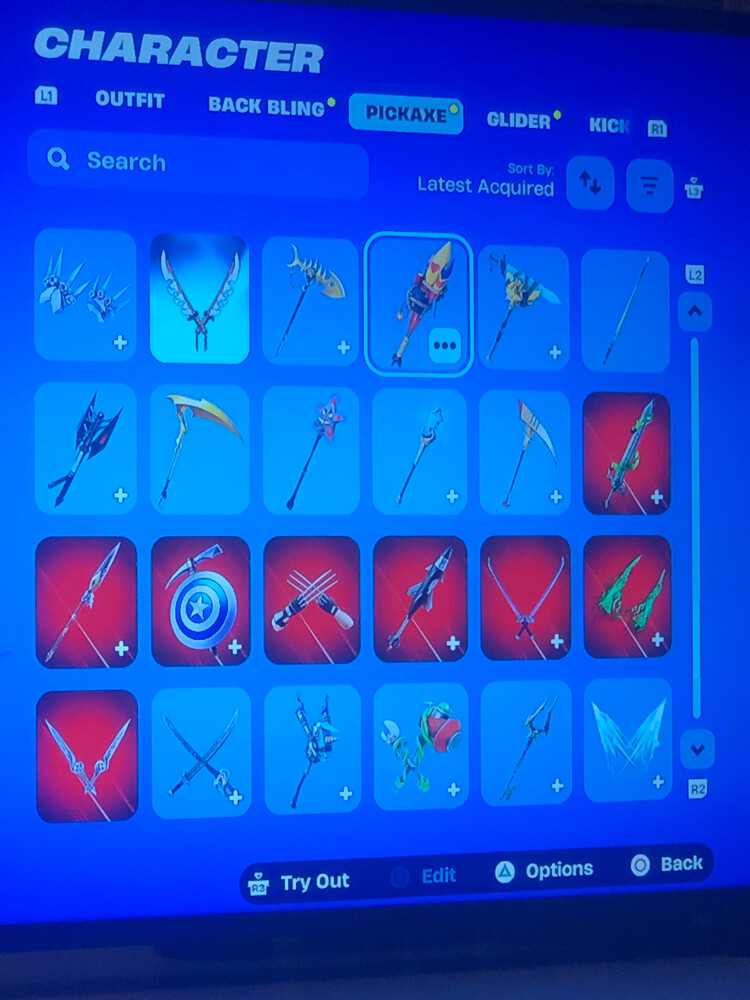 سوني و حساب فيه اشياء فورت و روكت - 19